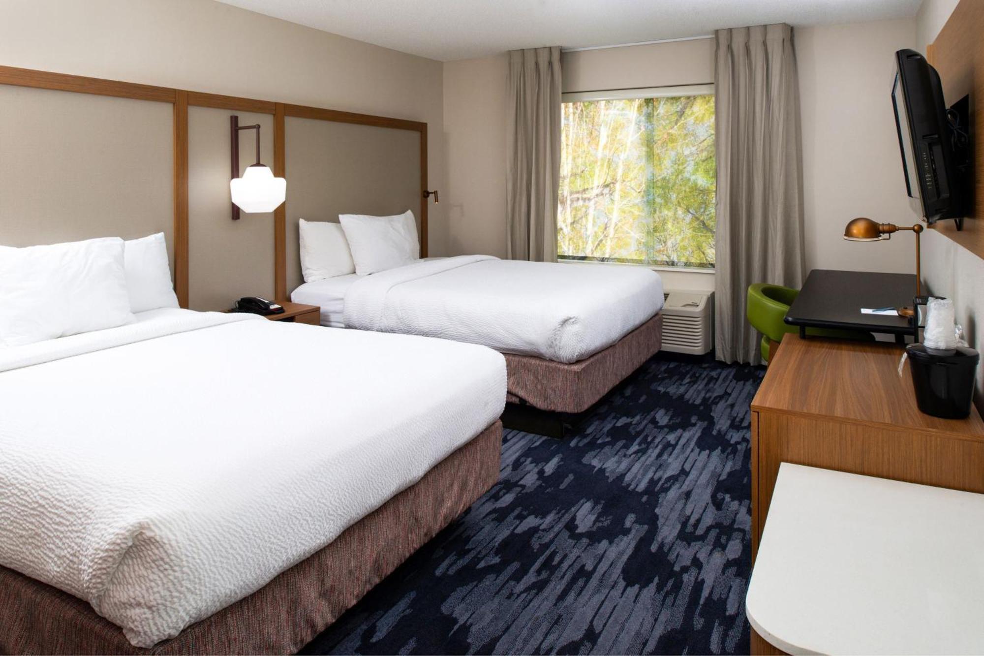 Fairfield Inn & Suites Greensboro Wendover Ngoại thất bức ảnh