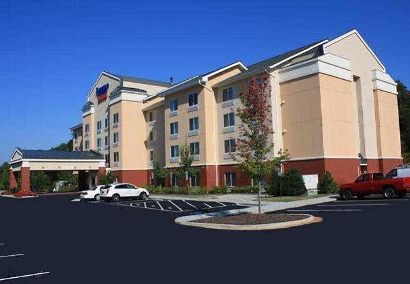 Fairfield Inn & Suites Greensboro Wendover Ngoại thất bức ảnh