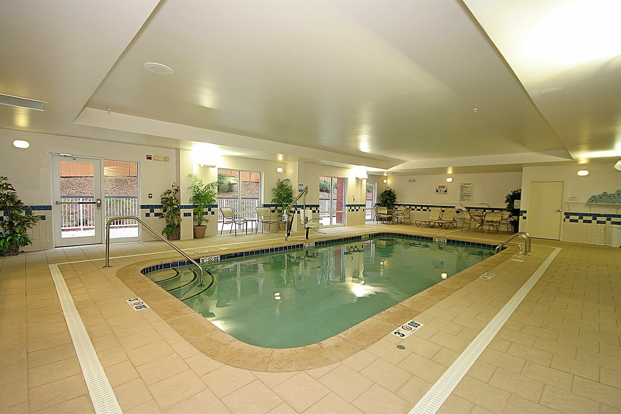 Fairfield Inn & Suites Greensboro Wendover Ngoại thất bức ảnh